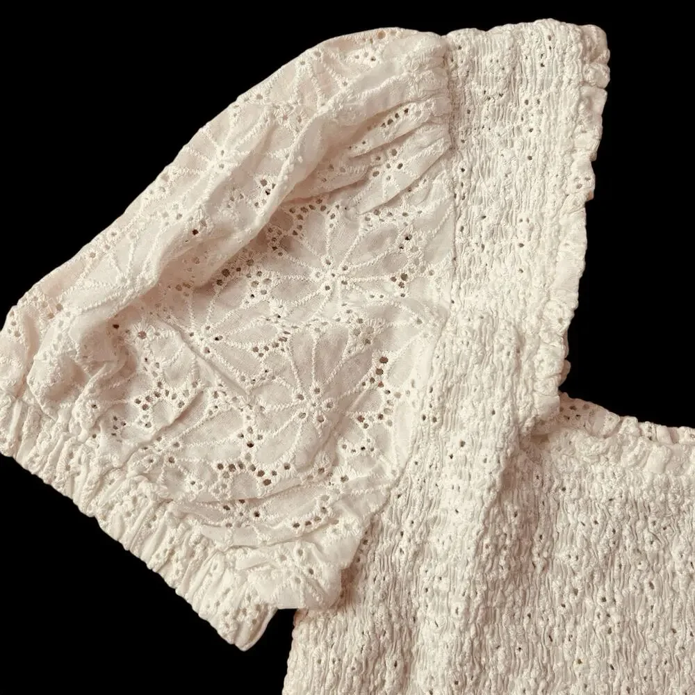 ASTR The Label Women’s Hudson Top White Eyelet Pique Smocked Bodice Size M NWOT - Picture 6 of 12